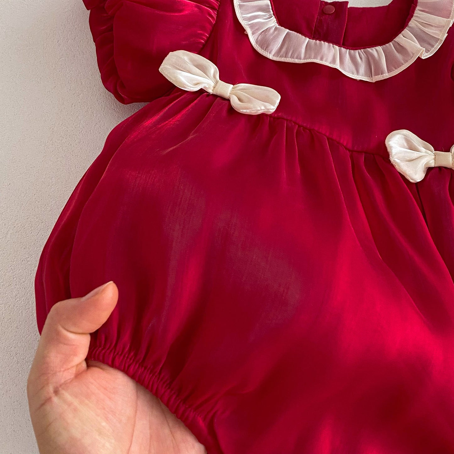 CHRISTMAS OOTD FOR PREORDER Wallis Puffy Romper
