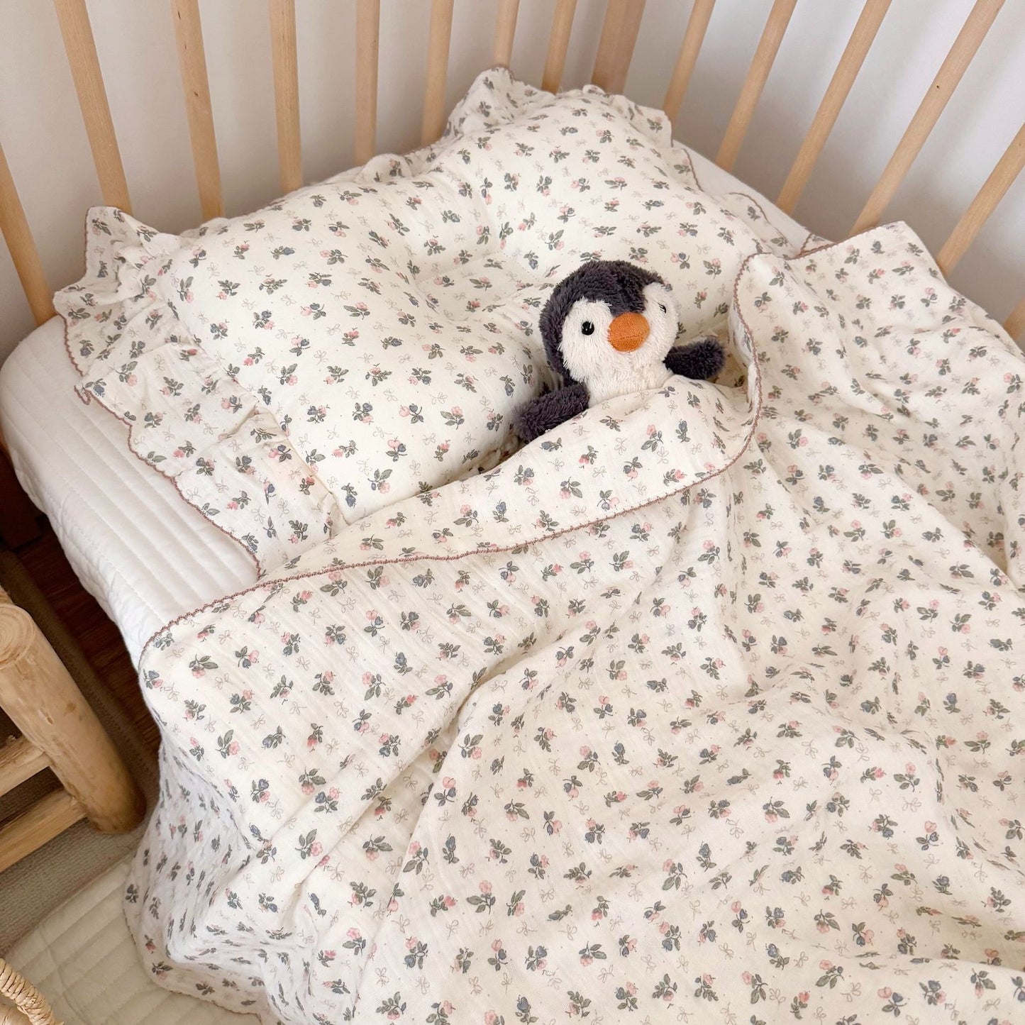 NURSERY Joyful Blooms Collection Blanket