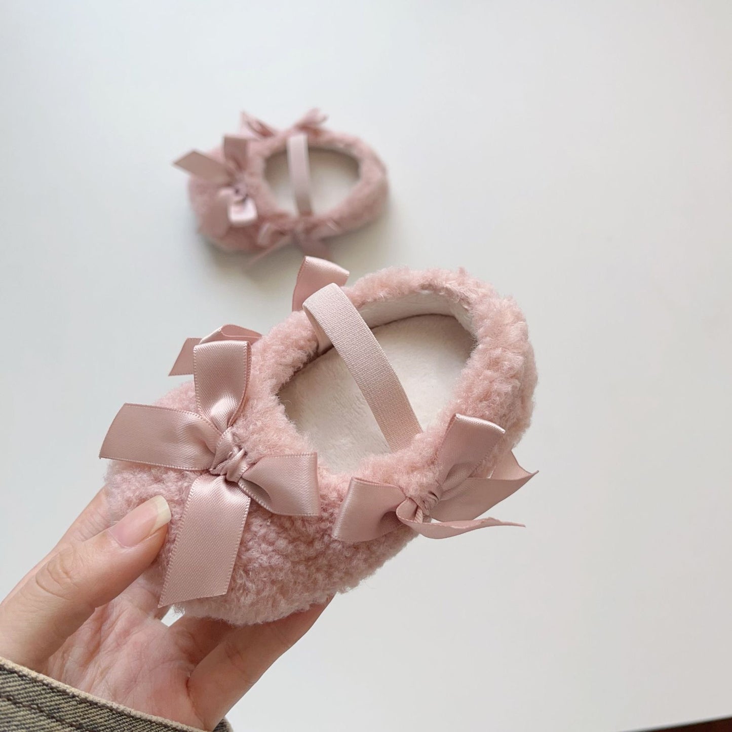On Hand Laura Fleece Baby Shoes