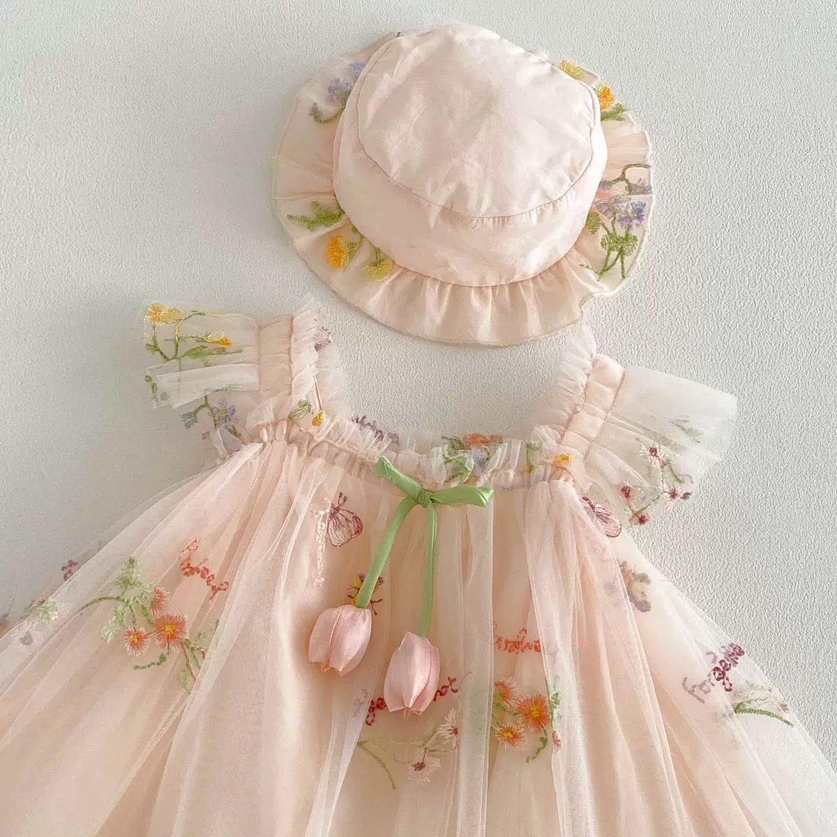 On Hand Parfait Flutter Dress & Hat