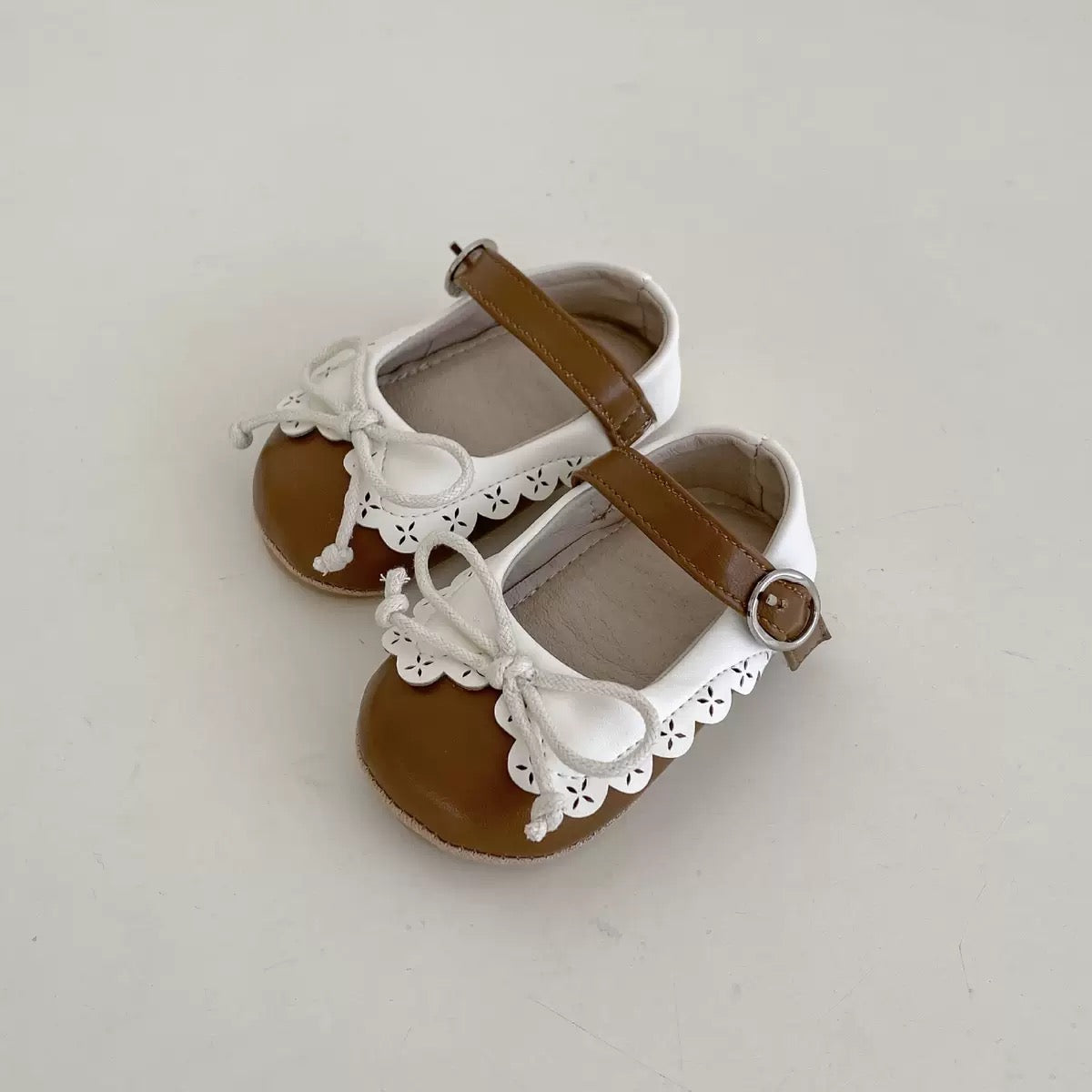 On Hand Cressida Baby Shoes Brown 13 cm