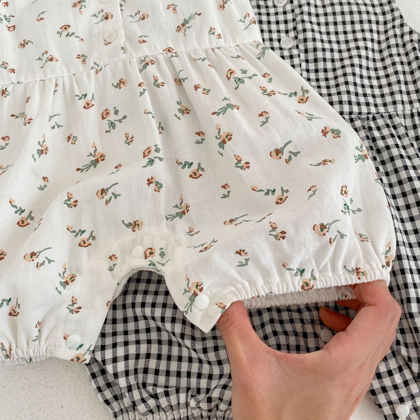 On Hand Alina Shortalls & Hat in Floral 3-6 months