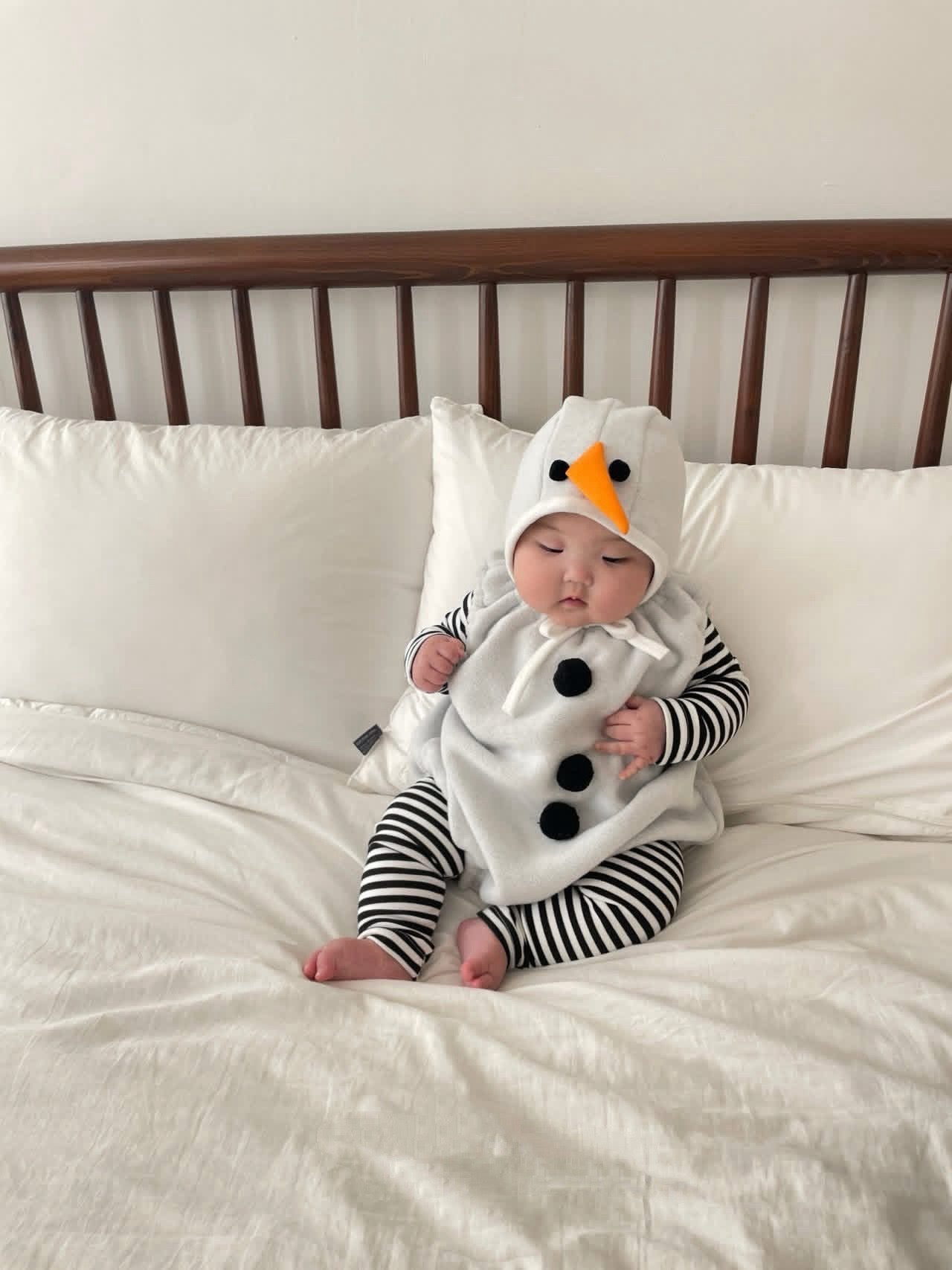 CHRISTMAS OOTD FOR PREORDER Noel Fleece Romper & Hat