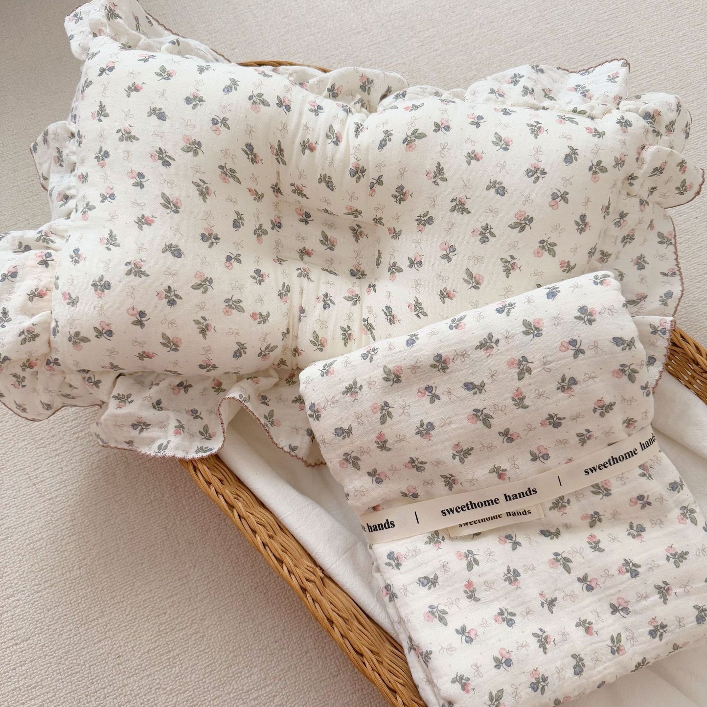 NURSERY Joyful Blooms Collection Blanket