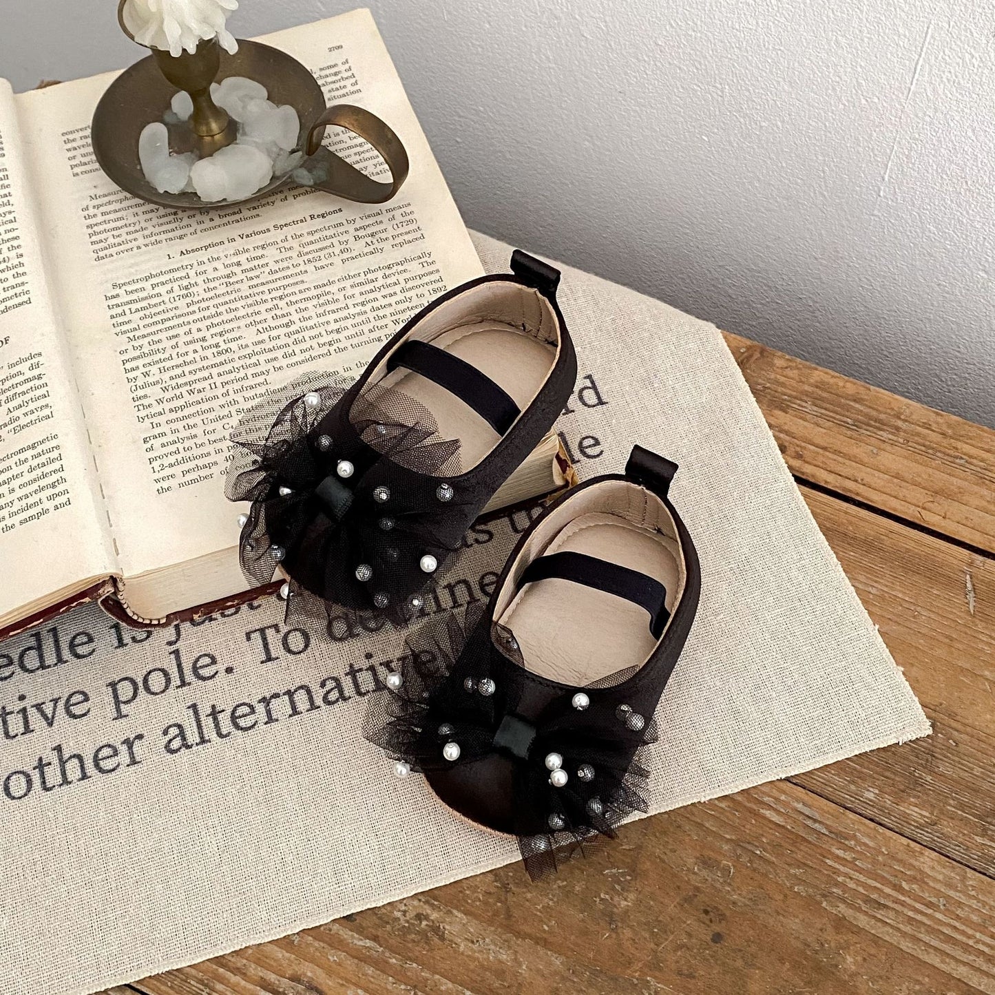 Preorder Carrie Pearly Baby Shoes