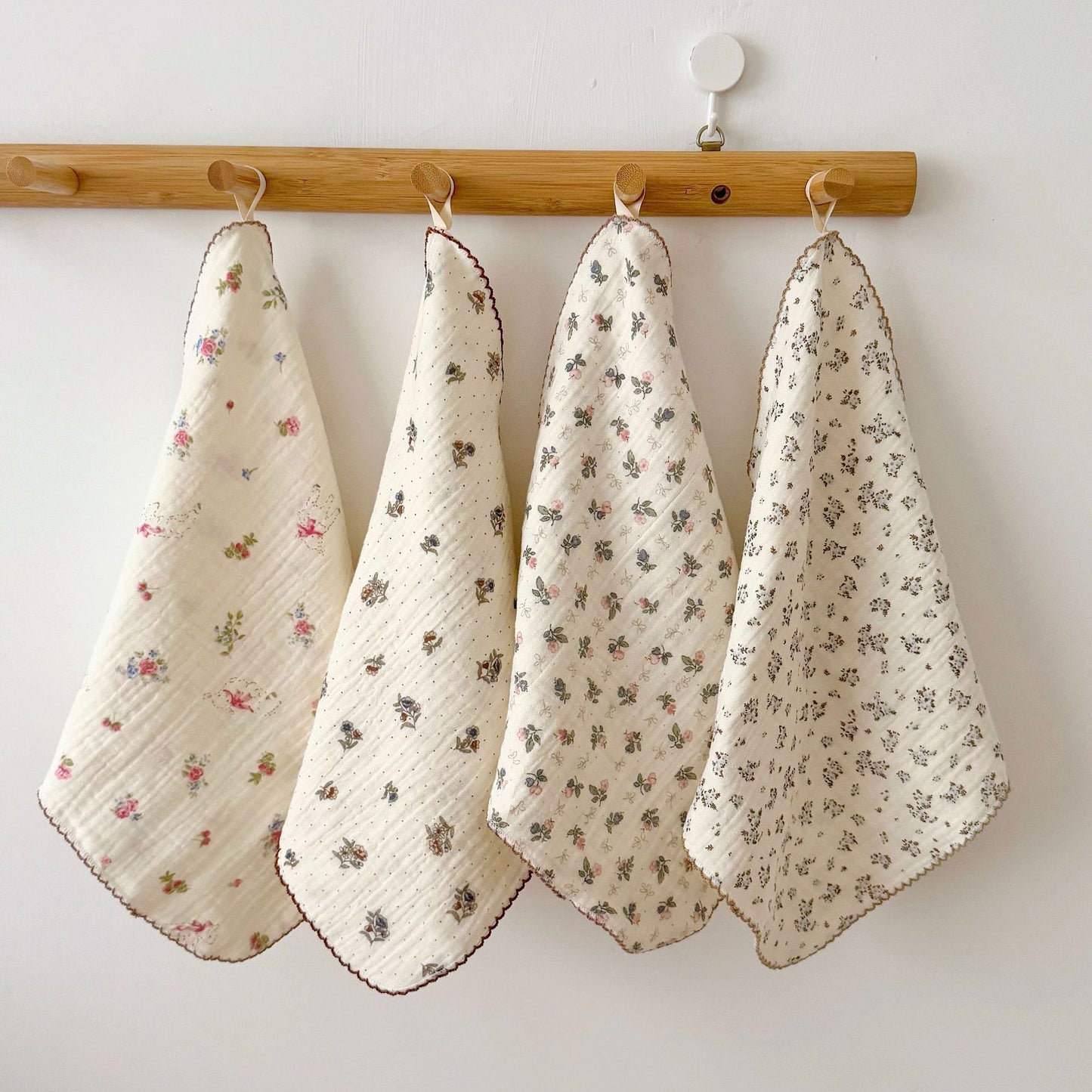 NURSERY Joyful Blooms Chiffon 4 Piece Towel (10)