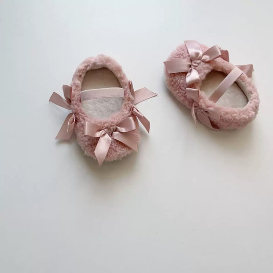 On Hand Laura Fleece Baby Shoes