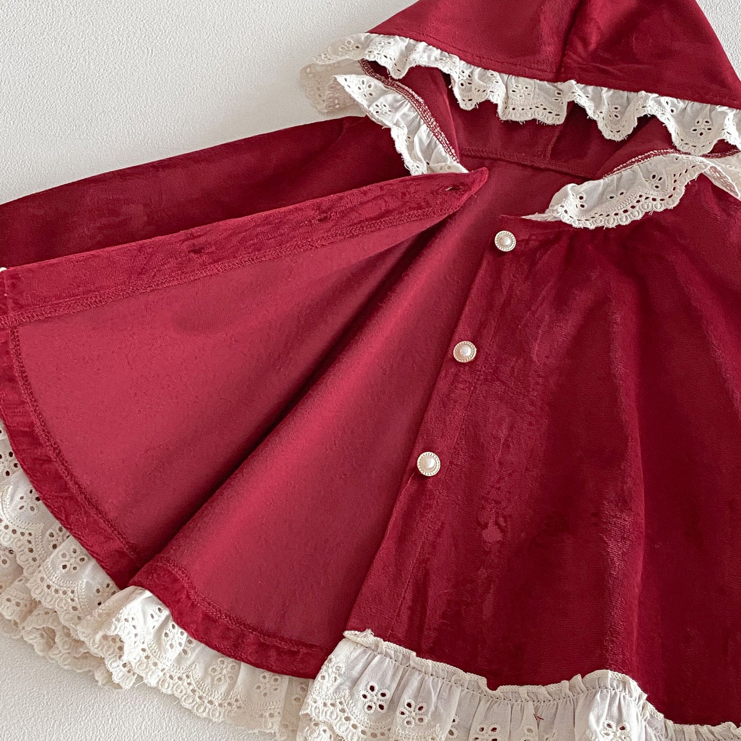 CHRISTMAS OOTD FOR PREORDER Daria Velvet Cloak