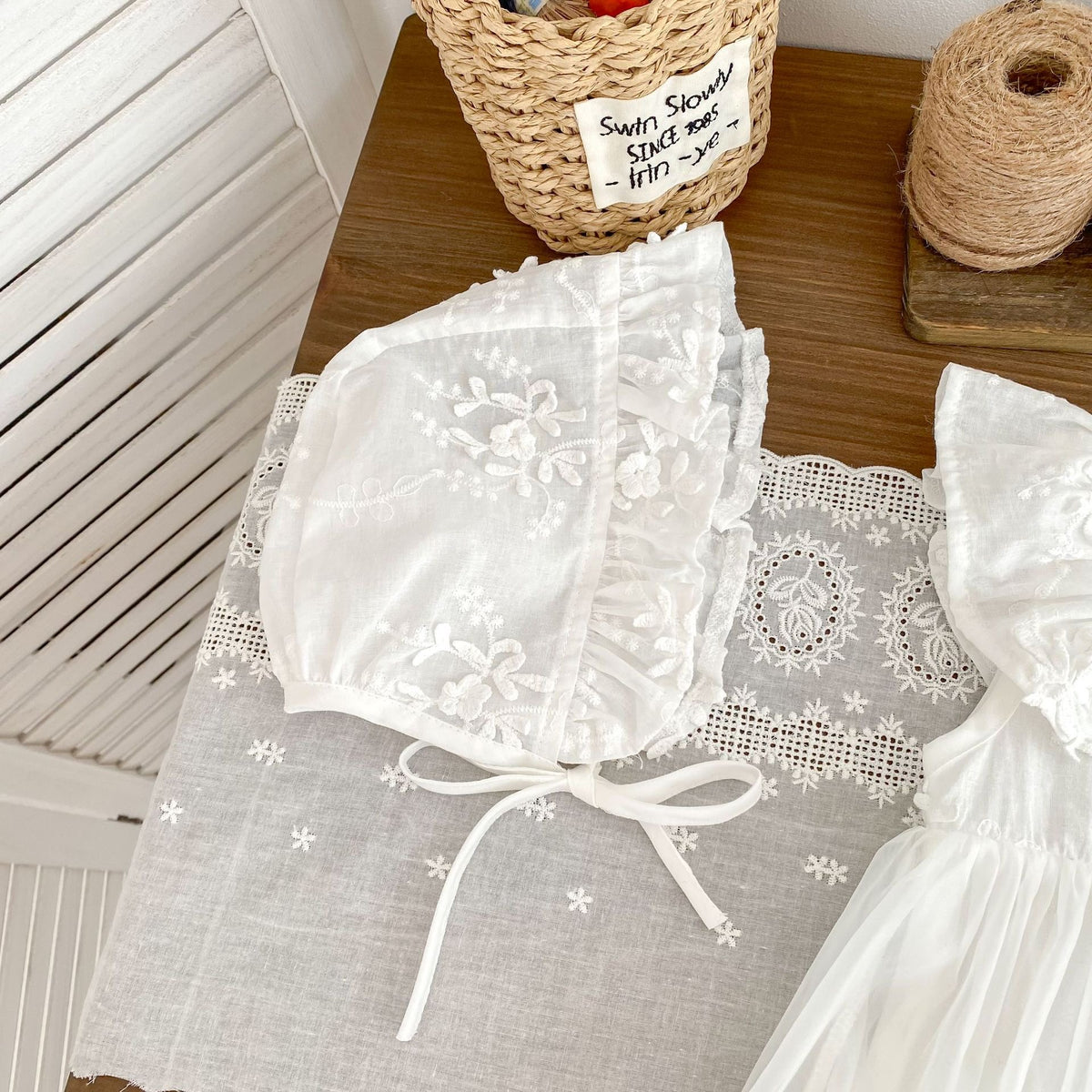 On Hand Dove Romper & Hat 0-6 months