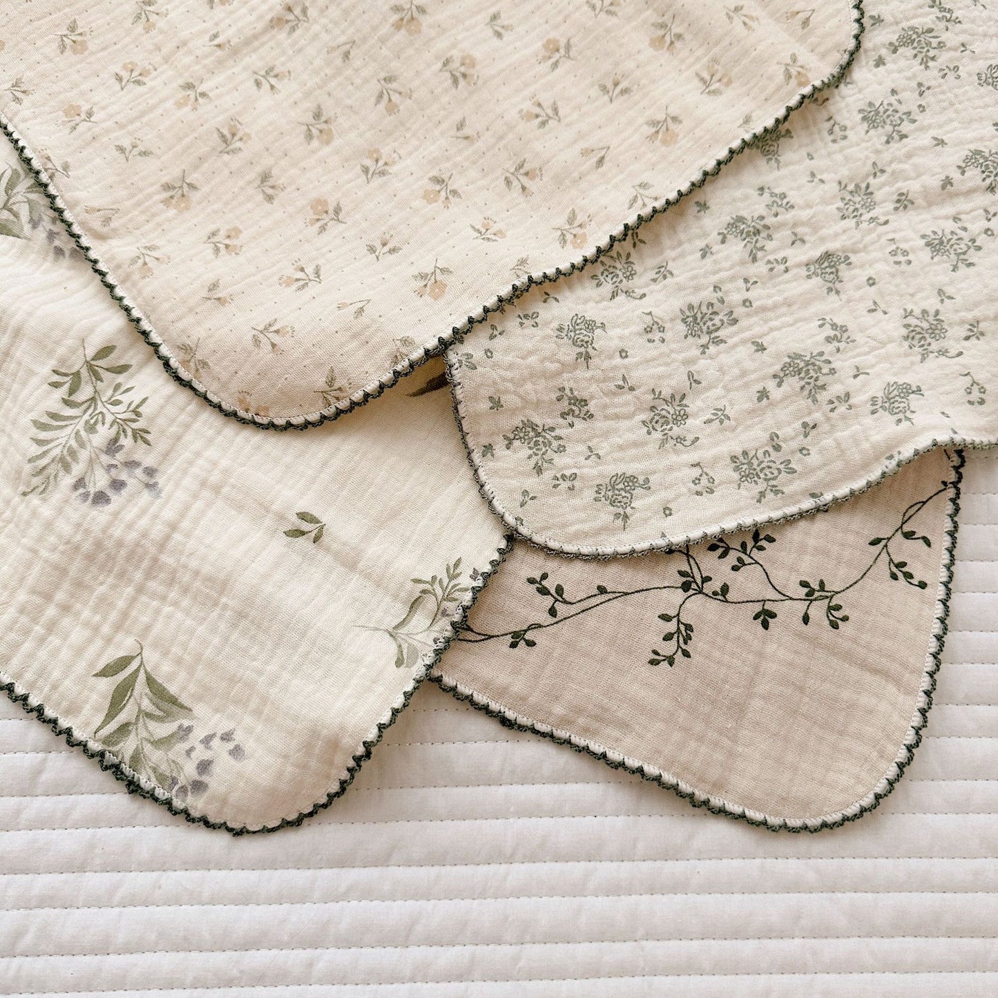 NURSERY Joyful Blooms Chiffon 4 Piece Towel (5)