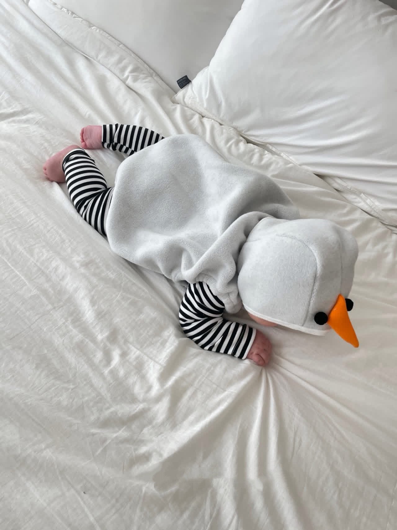 CHRISTMAS OOTD FOR PREORDER Noel Fleece Romper & Hat