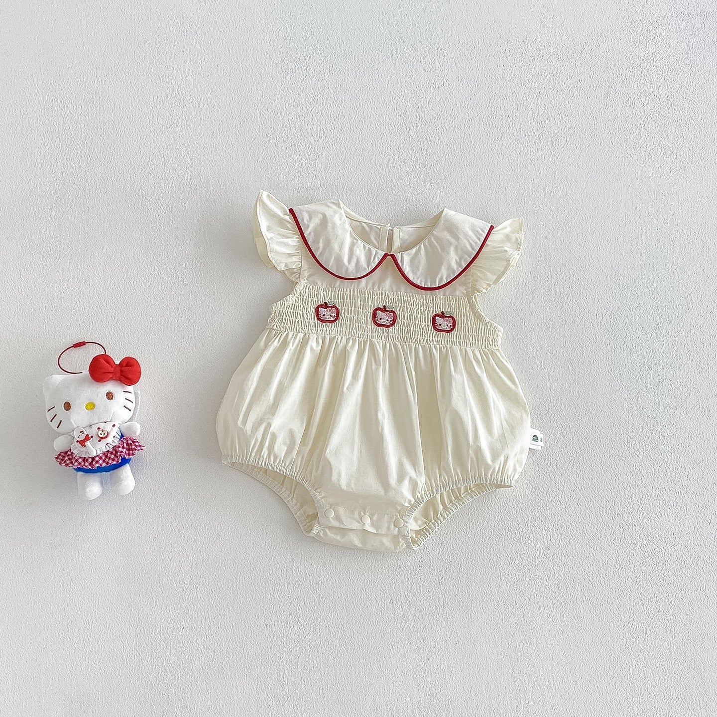 Preorder Infant Girls Hello Kitty Smocking Romper