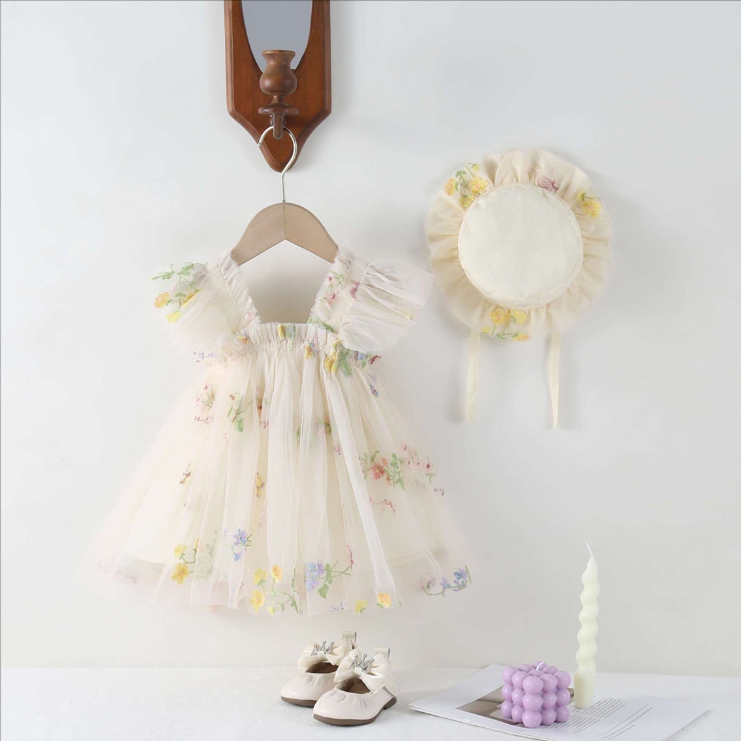On Hand Parfait Flutter Tulip Dress & Hat