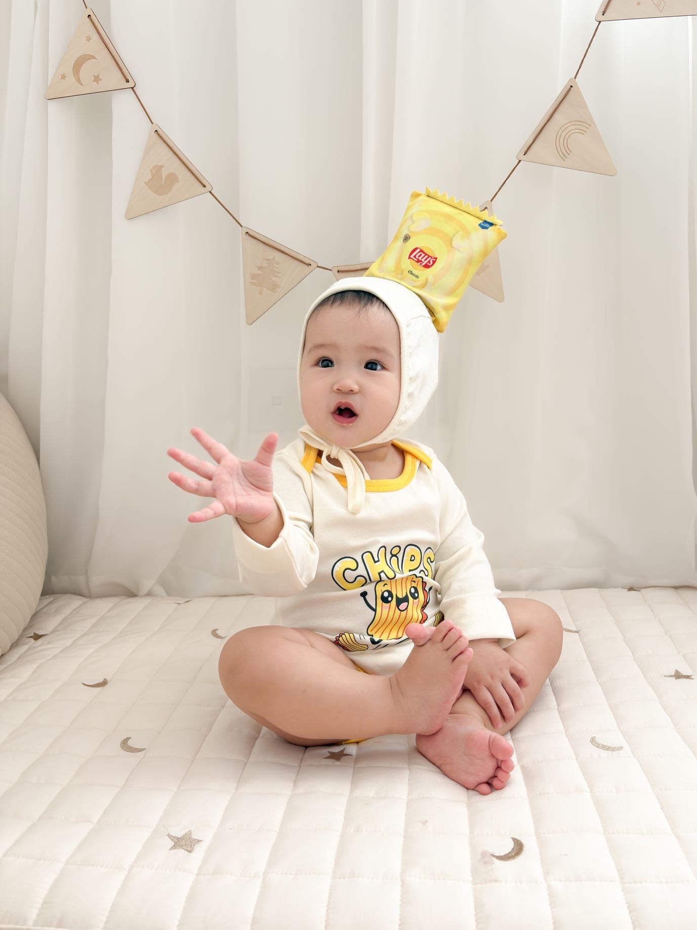 COSTUMES Chips Romper & Hat