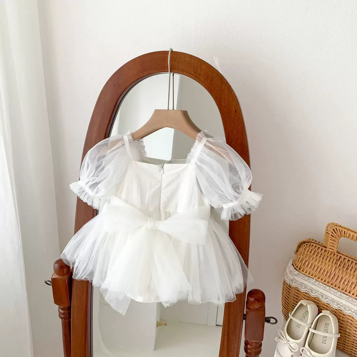 On Hand Bernice Puffy Romper