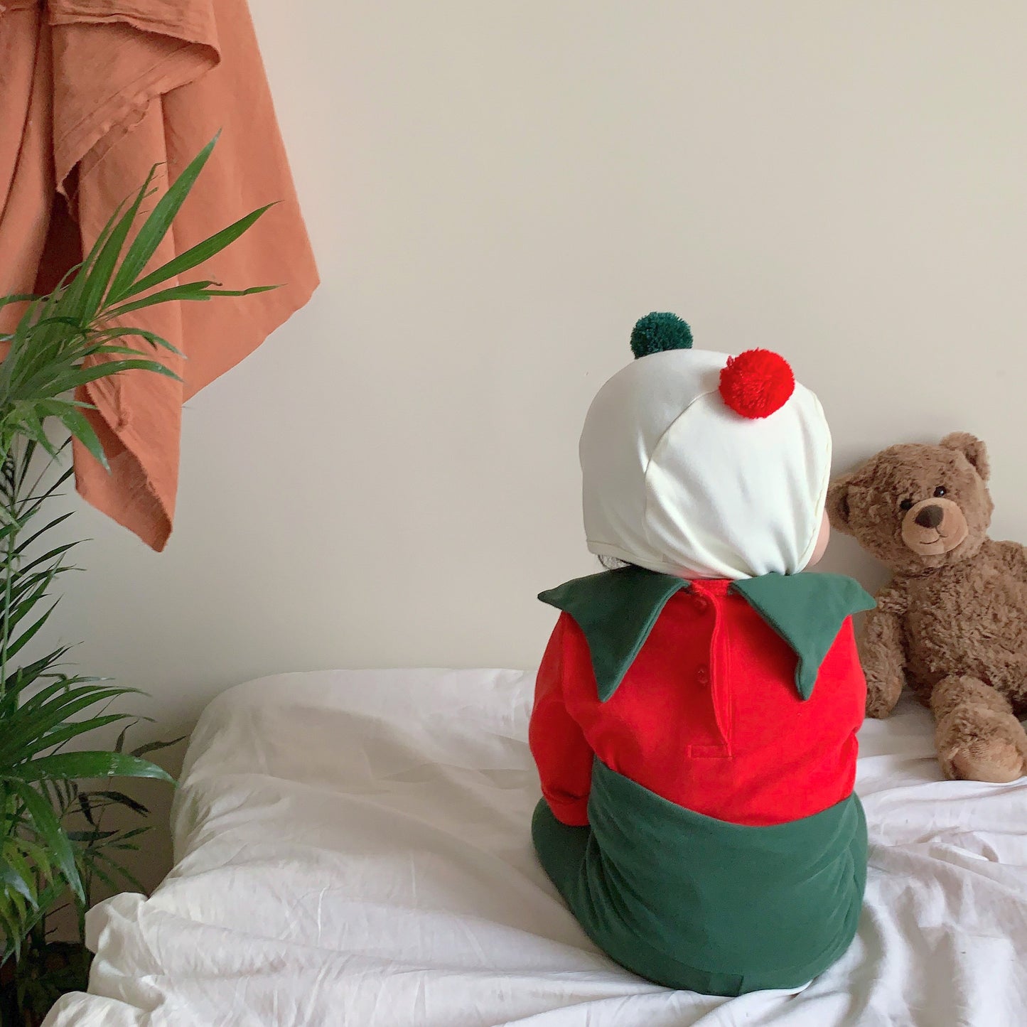 CHRISTMAS OOTD FOR PREORDER Emmanuel Pompom