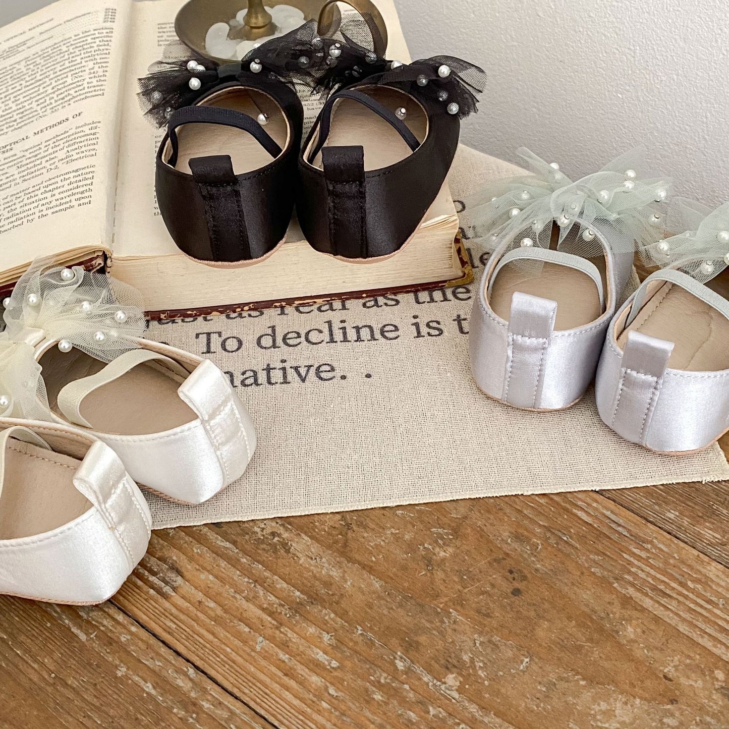 Preorder Carrie Pearly Baby Shoes