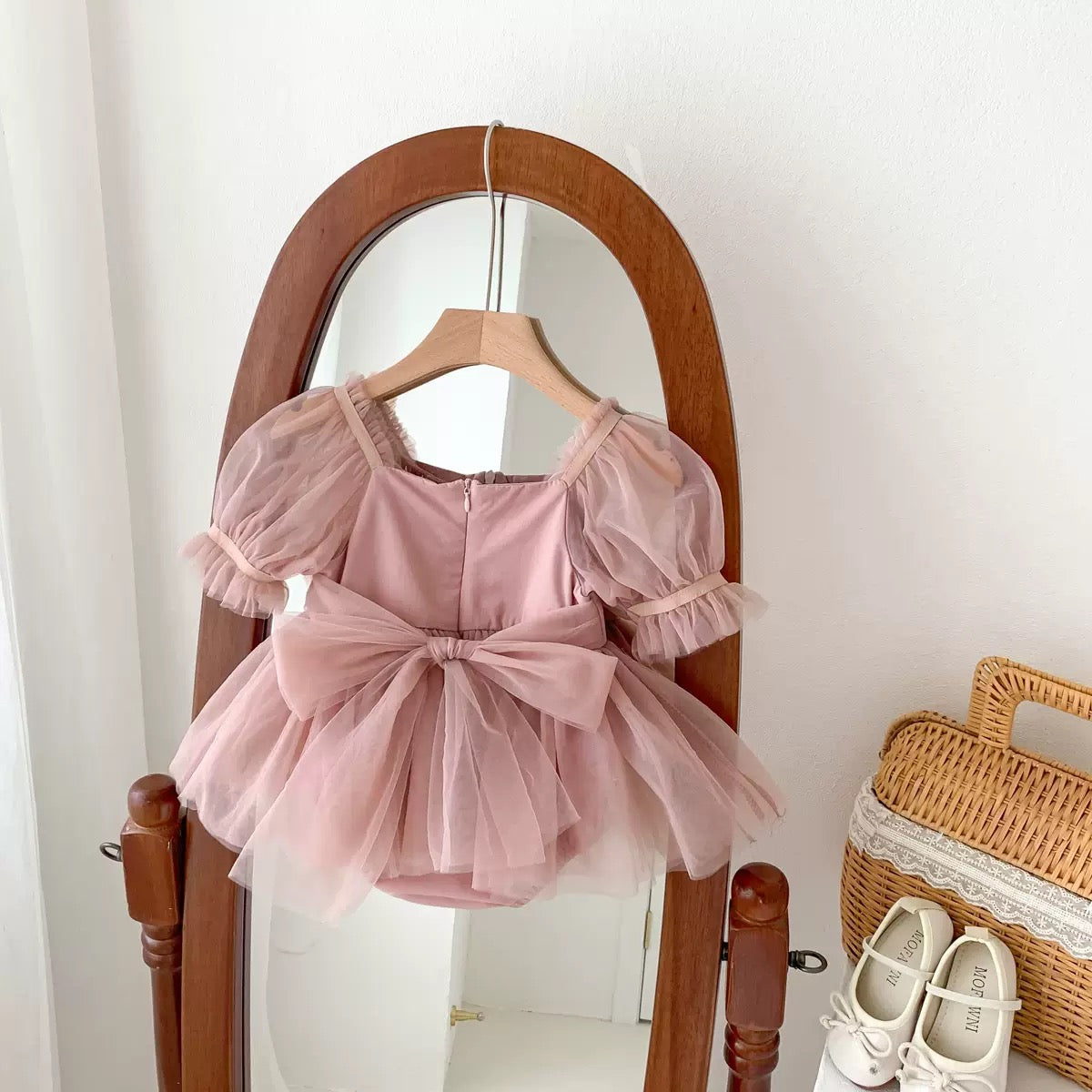 On Hand Bernice Puffy Romper