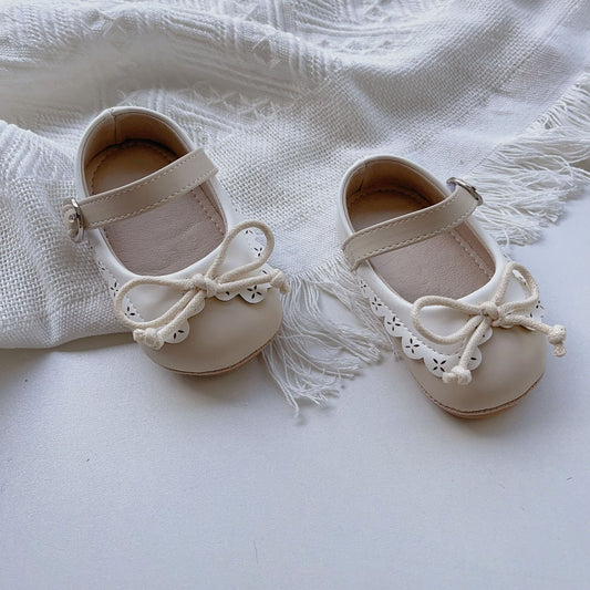 On Hand Cressida Baby Shoes in 11 cm