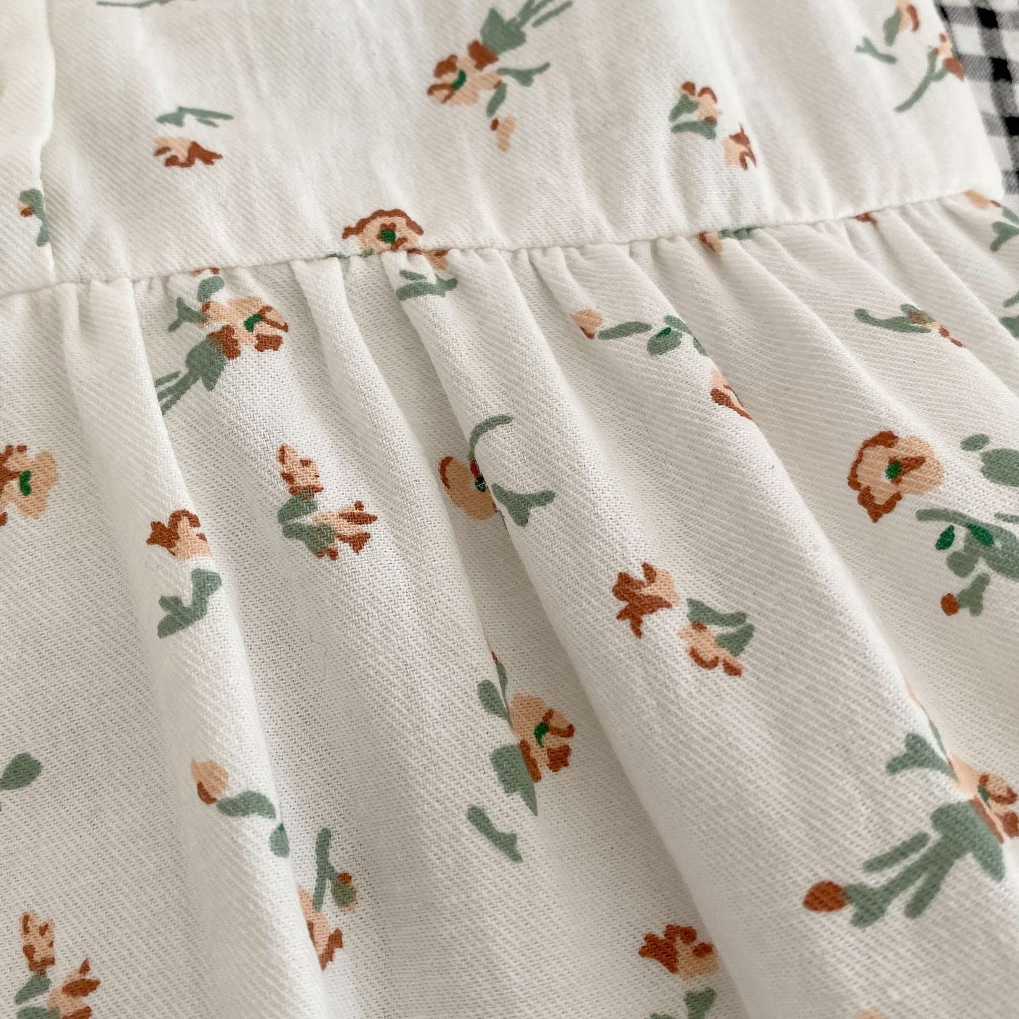 On Hand Alina Shortalls & Hat in Floral 3-6 months